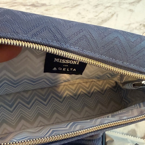 AMENITY kit from Missoni w/Giorgio Armani,Revive, Pat McGrath - Picture 4 of 6